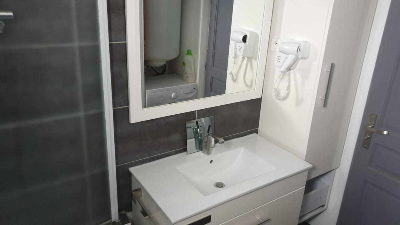 Mas La Farelle Gite, Fitness & Salle De Jeux Gratuite & Spa En Supplement Nîmes Eksteriør bilde