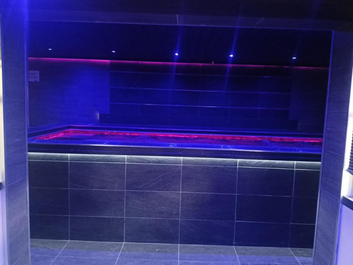 Mas La Farelle Gite, Fitness & Salle De Jeux Gratuite & Spa En Supplement Nîmes Eksteriør bilde